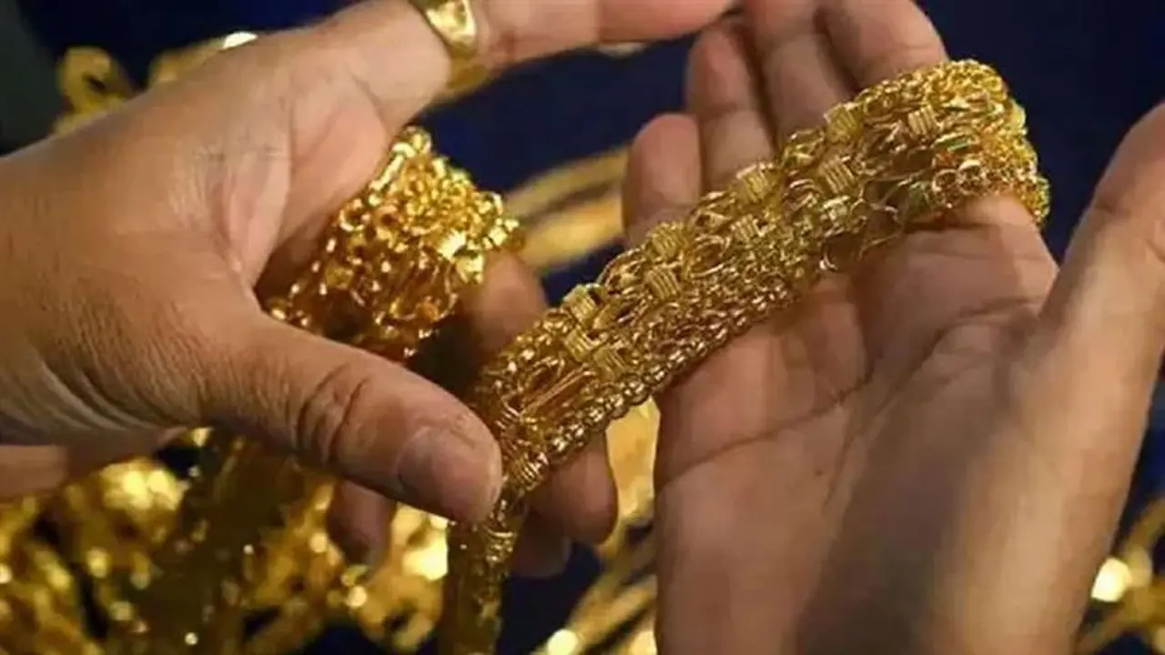 تطورات أسعار المشغولات الذهبية في الأسواق بعد تسجيل خسائر تاريخية غير مسبوقة